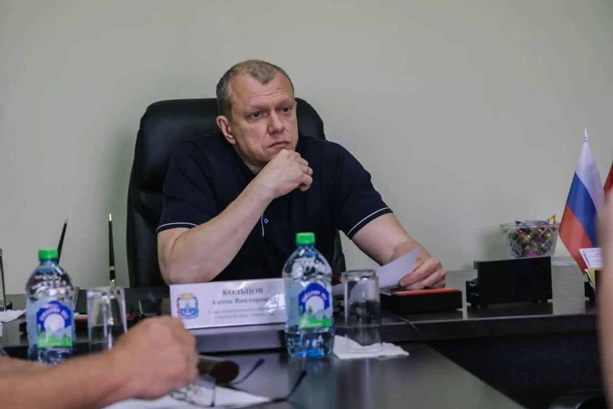 Ответил на вопросы жителей Ильичёвского района Ответил на вопросы жителей Ильичёвского района