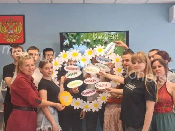 Сегодня в Донецке состоялся ряд мероприятий, посвященных Дню любви, семьи и верности