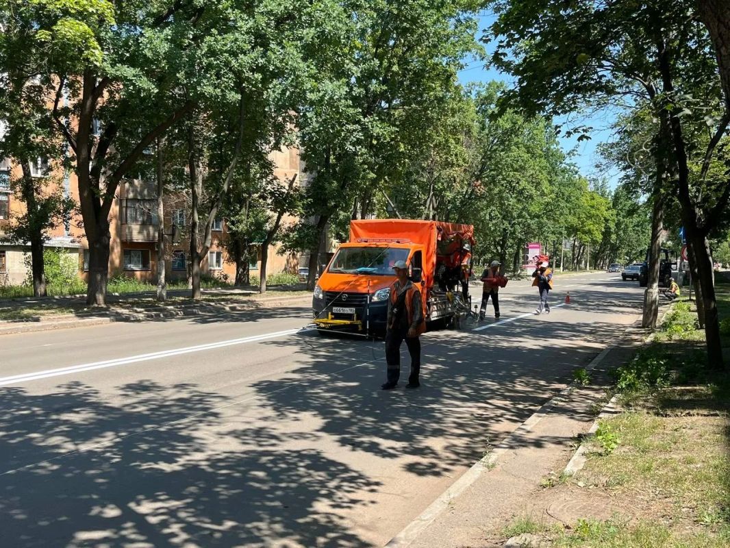 МУП «Простор» ежедневно выполняет все необходимые работы по содержанию городских улиц МУП «Простор» ежедневно выполняет все необходимые работы по содержанию городских улиц