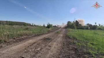 Минобороны России: Расчёт РСЗО «Град» 27-й гвардейской мотострелковой дивизии группировки «Центр» поразил район сосредоточения формирований ВСУ