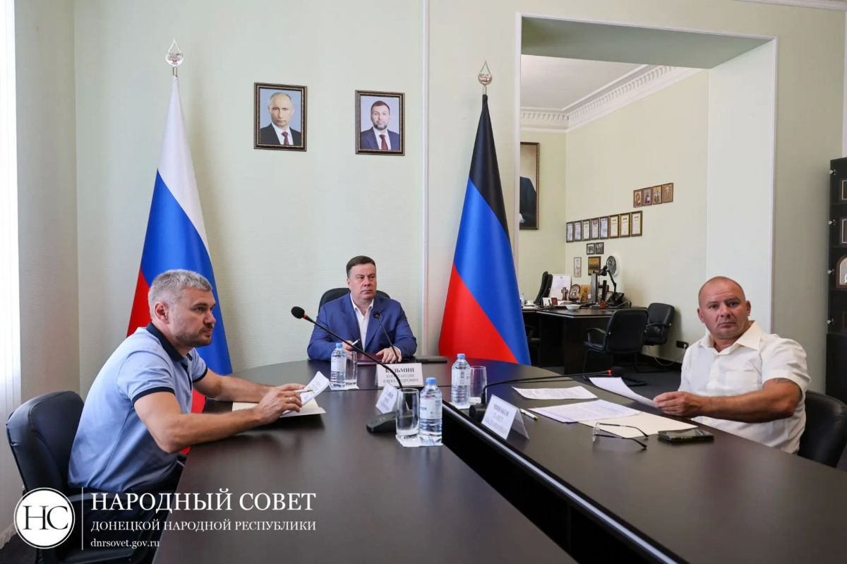 Реализация Стратегии пространственного развития РФ в части развития сельских территорий стала основной темой доклада министра экономического развития России Максима Решетникова сегодня в Госдуме Реализация Стратегии пространственного развития РФ в части развития сельских территорий стала основной темой доклада министра экономического развития России Максима Решетникова сегодня в Госдуме