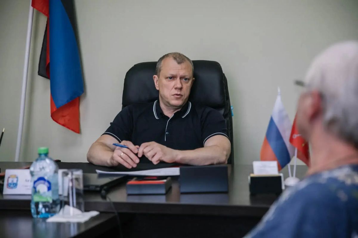 Ответил на вопросы жителей Ильичёвского района