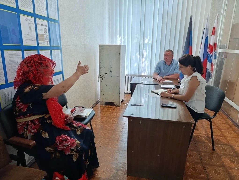 Глава Снежного ответил на вопросы жителей Глава Снежного ответил на вопросы жителей