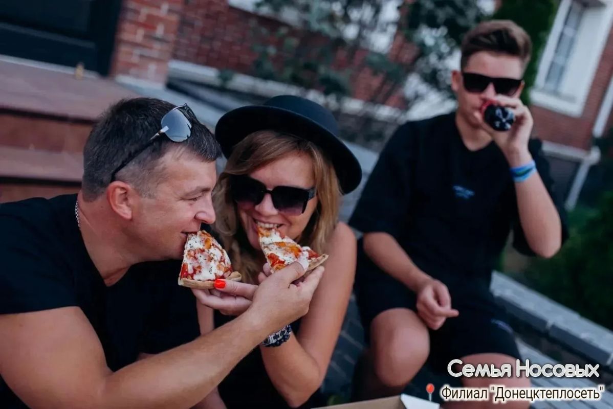 ФОТОКОНКУРС «СЕМЬЯ В КАДРЕ» ФОТОКОНКУРС «СЕМЬЯ В КАДРЕ»