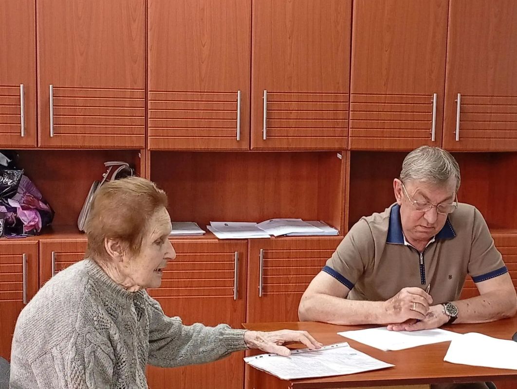 Провел очередной личный прием в администрации округа Провел очередной личный прием в администрации округа