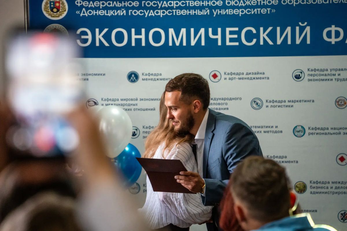 Кирилл Макаров: Экономику невозможно восстановить одними законами, инвестициями и государственными программами Кирилл Макаров: Экономику невозможно восстановить одними законами, инвестициями и государственными программами