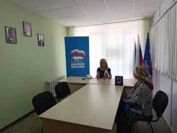 Заместитель секретаря Амвросиевского местного отделения Всероссийской политической партии «Единая Россия» Елена Фисенко провела прием граждан в общественной приемной