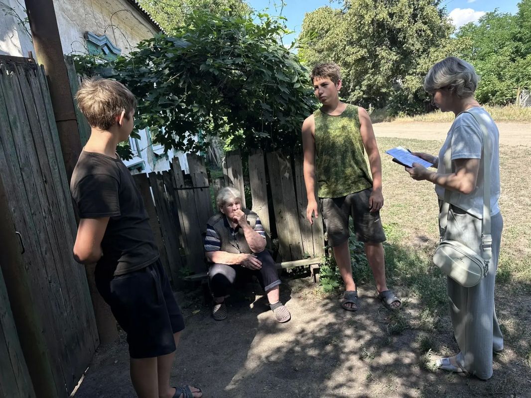 В Шахтерском округе провели профилактические беседы в опекунских семьях В Шахтерском округе провели профилактические беседы в опекунских семьях