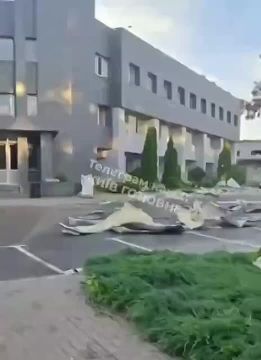Киев Деснянский район - последствия прилетов по объектам связанным с ВСУ