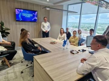Банк ВТБ завершил образовательную программу для студентов в Луганске