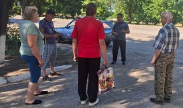 Сегодня 09.07.2026 года встречу с жителями пгт.Лугансконь провел заведующий Луганского территориального секторауправления по работе с территориальными органами администрации городского округа Дебальцево Хайитбоев Бобороим...