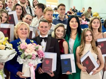 Начальник Управления Судебного департамента в ДНР приняла участие церемонии вручения дипломов юристов выпускникам вузов Донецка