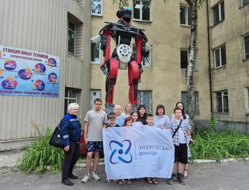 Сегодня на площадке досуга на базе станции юных техников и натуралистов царила настоящая атмосфера научного открытия!