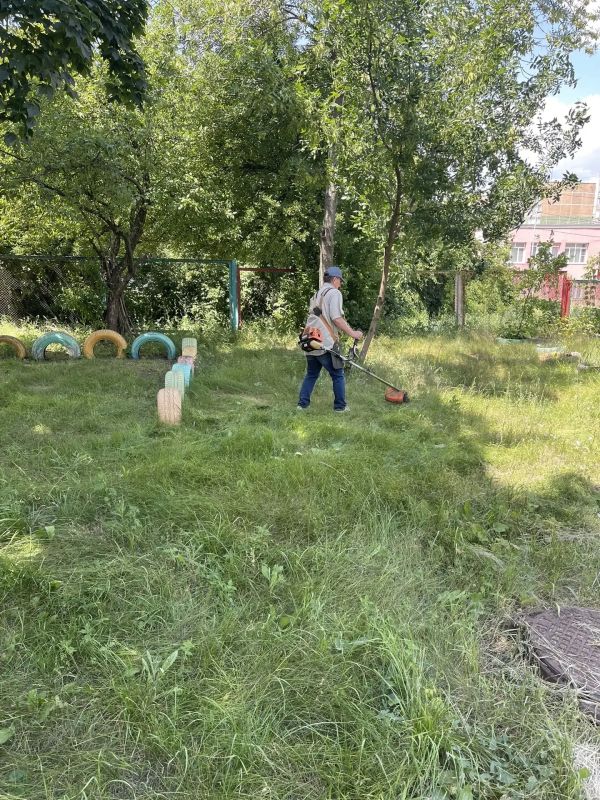 Елена Рязанцева: Сегодня в Пролетарском районе состоялась традиционная акция Чистый четверг в рамках проекта "Городская среда" Елена Рязанцева: Сегодня в Пролетарском районе состоялась традиционная акция Чистый четверг в рамках проекта "Городская среда"