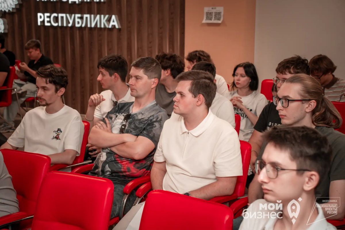 50 студентов, десятки идей и месяцы работы впереди - очный этап Летней школы в Ботсаду завершен 50 студентов, десятки идей и месяцы работы впереди - очный этап Летней школы в Ботсаду завершен