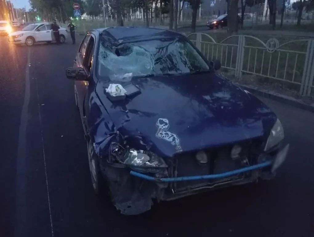 Полицейские проводят проверку по факту ДТП, в результате которого пострадал подросток Полицейские проводят проверку по факту ДТП, в результате которого пострадал подросток