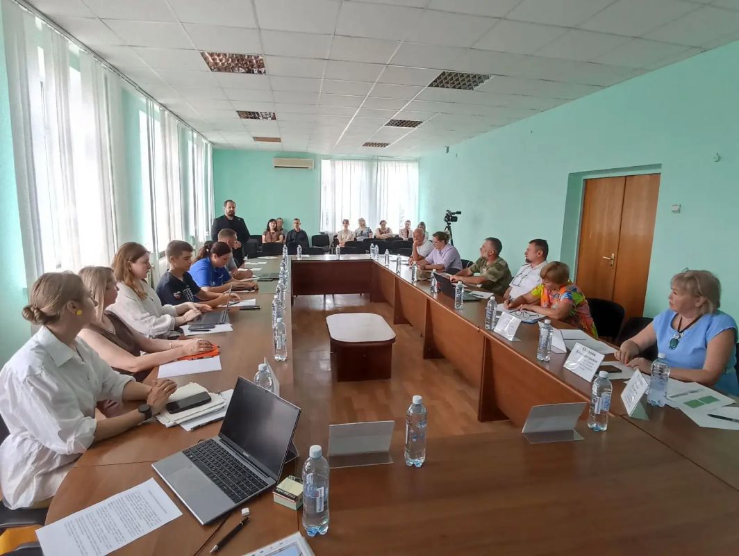 Глава Новоазовского муниципального округа Василий Овчаров принял участие в муниципальном творческого конкурса проектов в сфере креативного туризма и разработки туристических маршрутов «Открой Донбасс: туристический потенциал... Глава Новоазовского муниципального округа Василий Овчаров принял участие в муниципальном творческого конкурса проектов в сфере креативного туризма и разработки туристических маршрутов «Открой Донбасс: туристический потенциал...