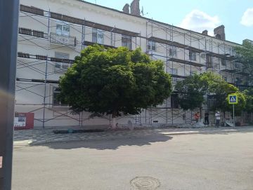 Амурская область обновляет облик четырех зданий в центре Амвросиевки