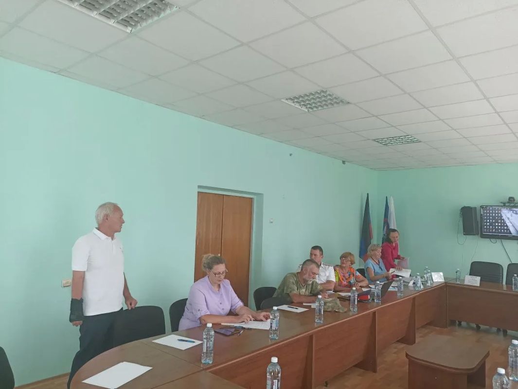 Глава Новоазовского муниципального округа Василий Овчаров принял участие в муниципальном творческого конкурса проектов в сфере креативного туризма и разработки туристических маршрутов «Открой Донбасс: туристический потенциал... Глава Новоазовского муниципального округа Василий Овчаров принял участие в муниципальном творческого конкурса проектов в сфере креативного туризма и разработки туристических маршрутов «Открой Донбасс: туристический потенциал...
