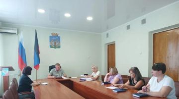 Провел заседание Комиссии по вопросам владения, пользования и распоряжения муниципальным имуществом муниципального образования Володарский муниципальный округ Донецкой Народной Республики