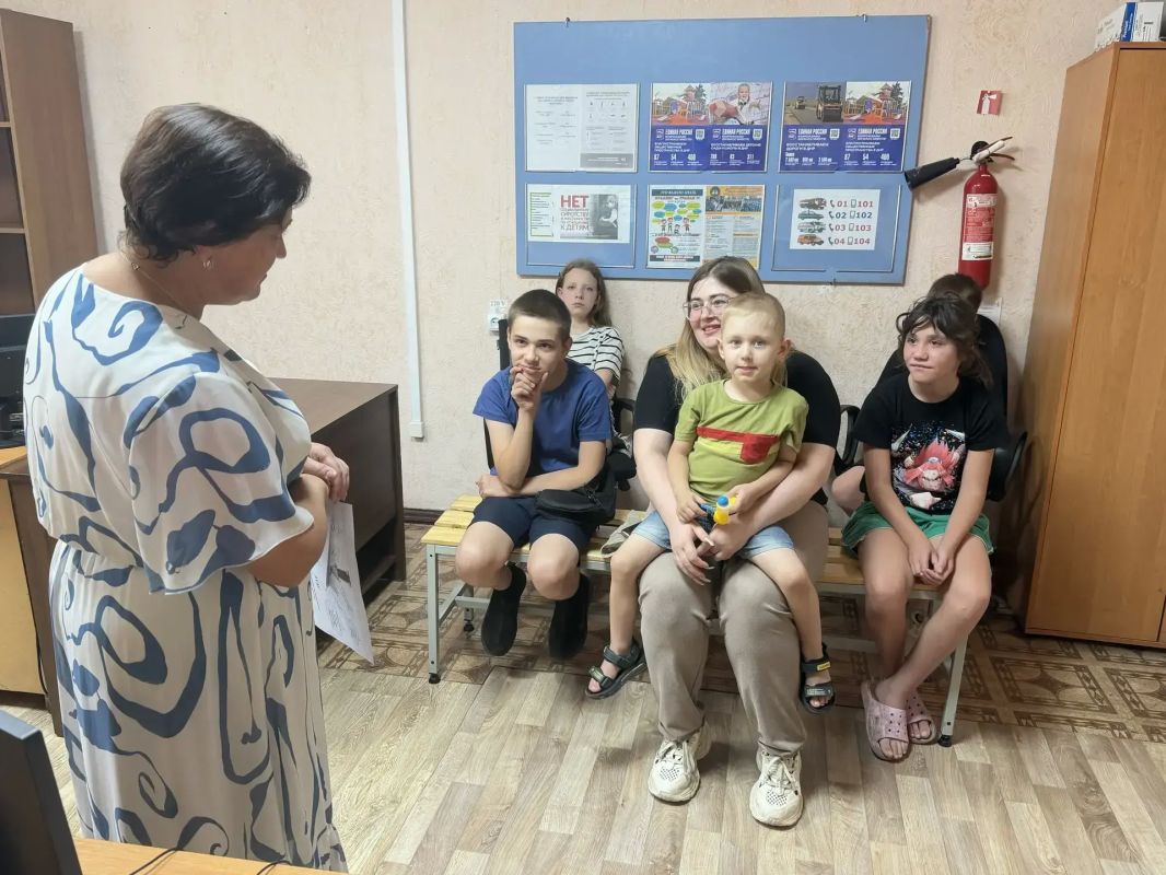 Крепкая семья: ценности, забота и взаимопонимание Крепкая семья: ценности, забота и взаимопонимание