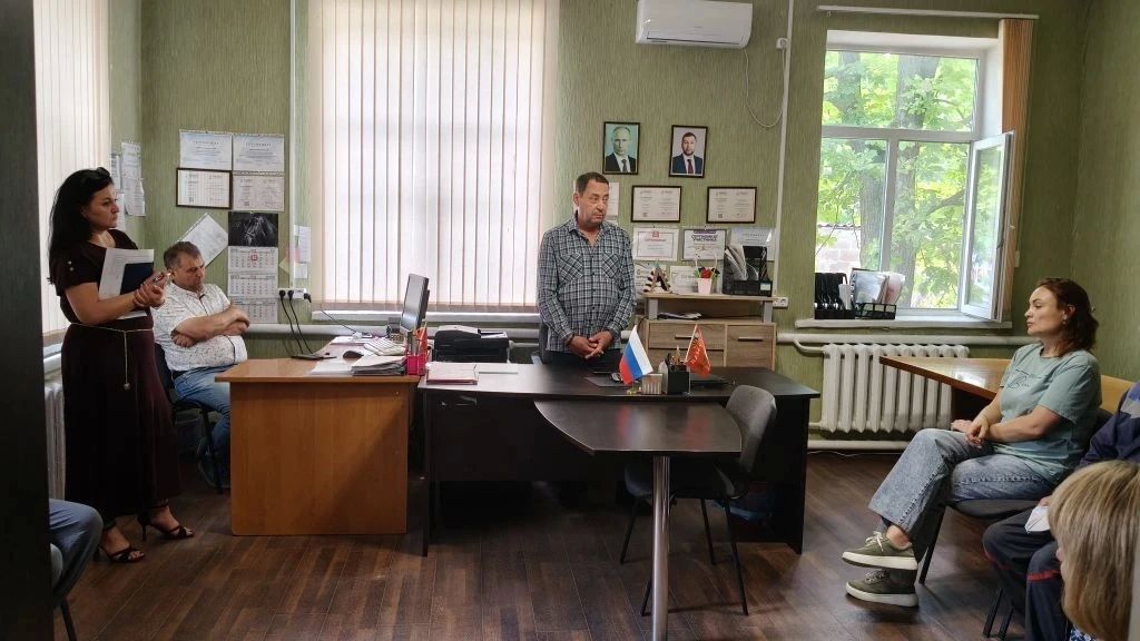 Константин Зинченко: Встретился с жителями села Николаевка Константин Зинченко: Встретился с жителями села Николаевка