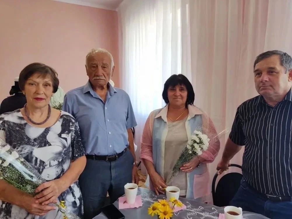 Семья - опора общества: в Харцызске чествовали крепкие супружеские пары Семья - опора общества: в Харцызске чествовали крепкие супружеские пары