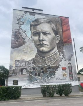 В Бресте торжественно открыли мемориальную доску и мурал, посвящённые Андрею Митрофановичу Кижеватову — легендарному защитнику Брестской крепости, Герою Советского Союза, уроженцу Пензенской области