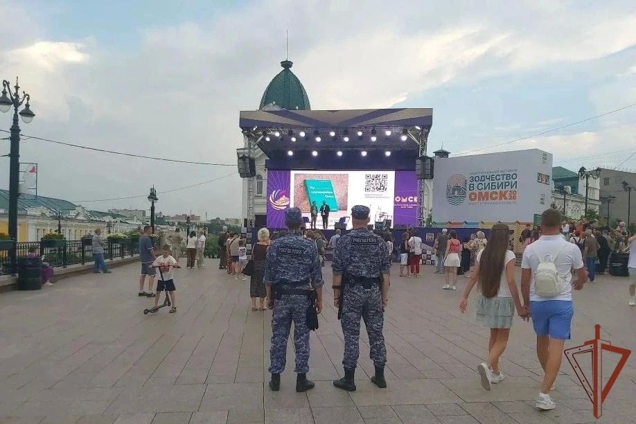 Росгвардия обеспечила безопасность участников масштабных культурно-массовых мероприятий в Сибири Росгвардия обеспечила безопасность участников масштабных культурно-массовых мероприятий в Сибири