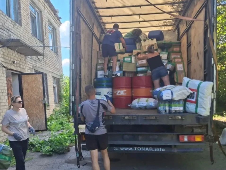 Гуманитарная помощь для бойцов: единство и поддержка Гуманитарная помощь для бойцов: единство и поддержка