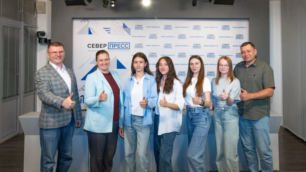 Студенты и сотрудники биологического факультета изучают древесные сообщества Арктики Студенты и сотрудники биологического факультета изучают древесные сообщества Арктики