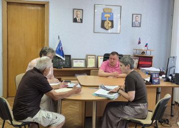 Иван Адамец: 13 июля провёл плановый приём граждан в Управе Куйбышевского района
