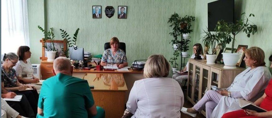 Роман Конев: 14 июля 2026 года депутаты Горловского городского совета от фракции «Единая Россия» — Олег Сладкевич, Марина Караван и Сергей Попов — провели встречи с трудовыми коллективами Роман Конев: 14 июля 2026 года депутаты Горловского городского совета от фракции «Единая Россия» — Олег Сладкевич, Марина Караван и Сергей Попов — провели встречи с трудовыми коллективами