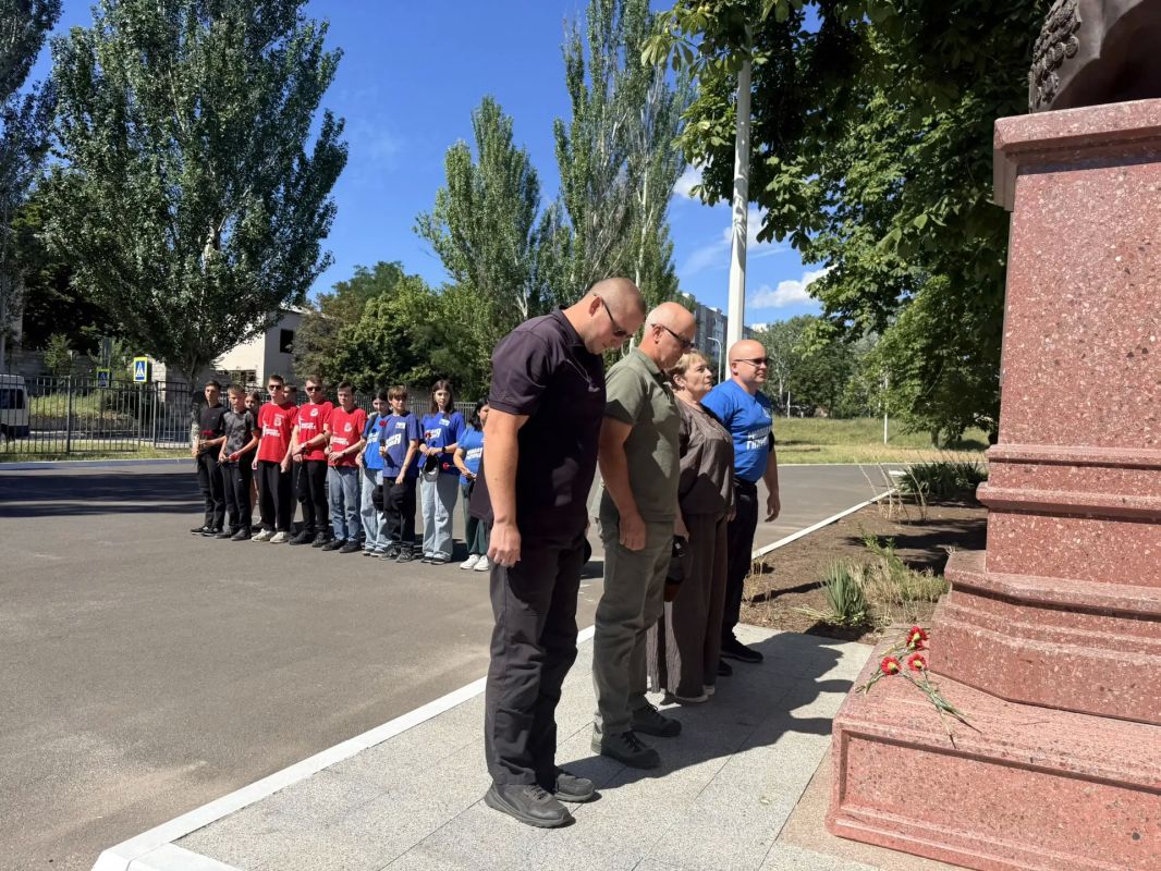 В Мариуполе продолжается шефская помощь от Санкт-Петербурга В Мариуполе продолжается шефская помощь от Санкт-Петербурга