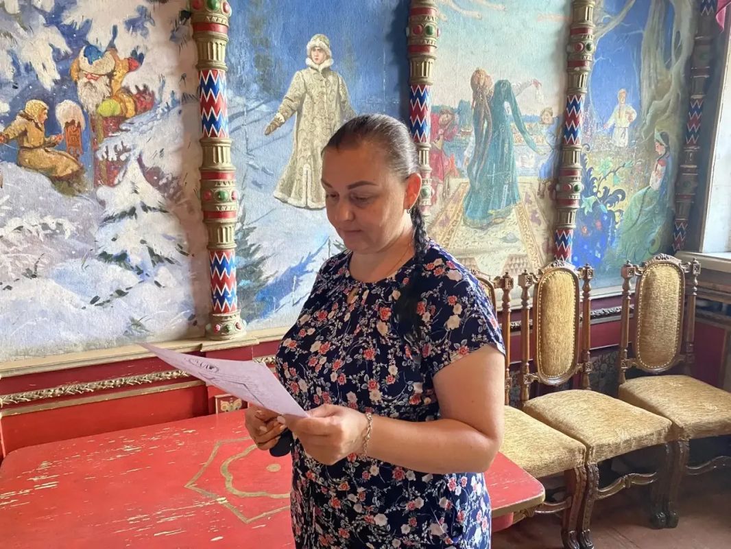 Сегодня, руководитель проекта танцевального коллектива "Бархат" - Дрей Алёна Александровна, провела важную беседу для сотрудников, на тему «Терроризм и его проявления» Сегодня, руководитель проекта танцевального коллектива "Бархат" - Дрей Алёна Александровна, провела важную беседу для сотрудников, на тему «Терроризм и его проявления»