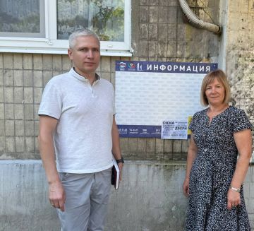 Сегодня, 14 июля, в рамках проекта «Управдом» и с участием старших по домам был проведён объезд мест установки информационных табличек на многоквартирных домах по ул.Короленко