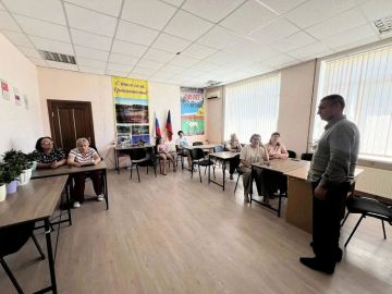 Сегодня руководитель Гранитненского территориального отдела Администрации Тельмановского муниципального округа провел встречу с жителями села Гранитное
