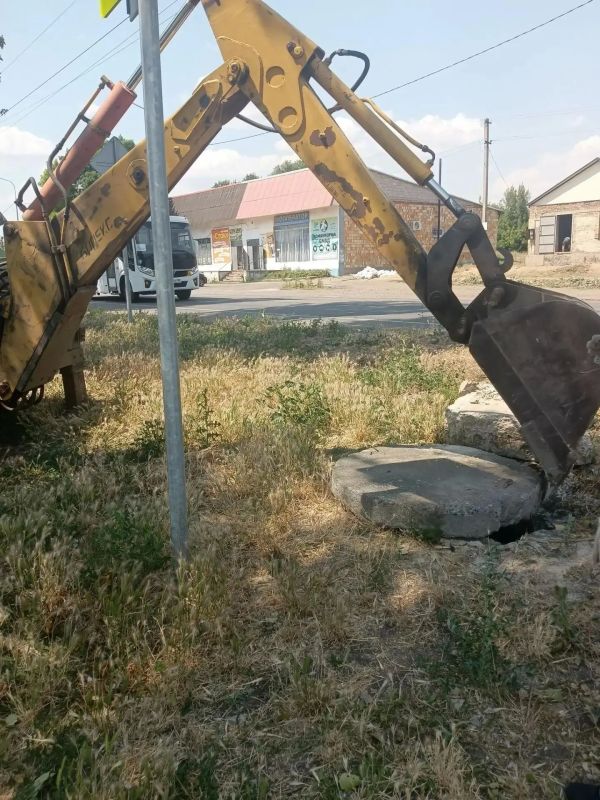 Наталья Великодная: В рамках работы штаба по жизнеобеспечению населенных пунктов специалисты Тельмановского водоканала провели комплекс работ по устранению аварийных ситуаций на сетях водоотведения Наталья Великодная: В рамках работы штаба по жизнеобеспечению населенных пунктов специалисты Тельмановского водоканала провели комплекс работ по устранению аварийных ситуаций на сетях водоотведения