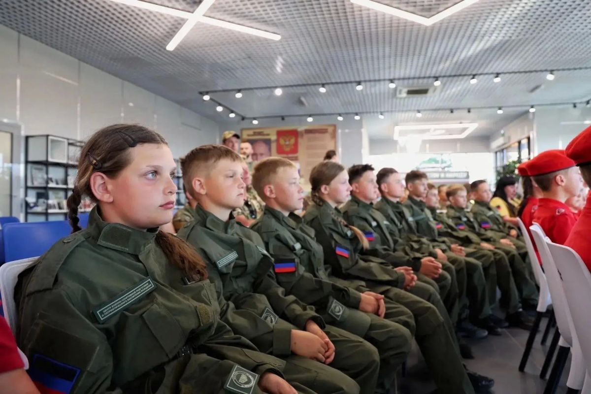 Олег Трофимов: Школьники Харцызска — в числе победителей военно-патриотической игры «Зарница 2.0» Олег Трофимов: Школьники Харцызска — в числе победителей военно-патриотической игры «Зарница 2.0»