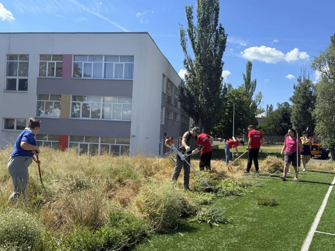 В Мариуполе продолжается шефская помощь от Санкт-Петербурга В Мариуполе продолжается шефская помощь от Санкт-Петербурга