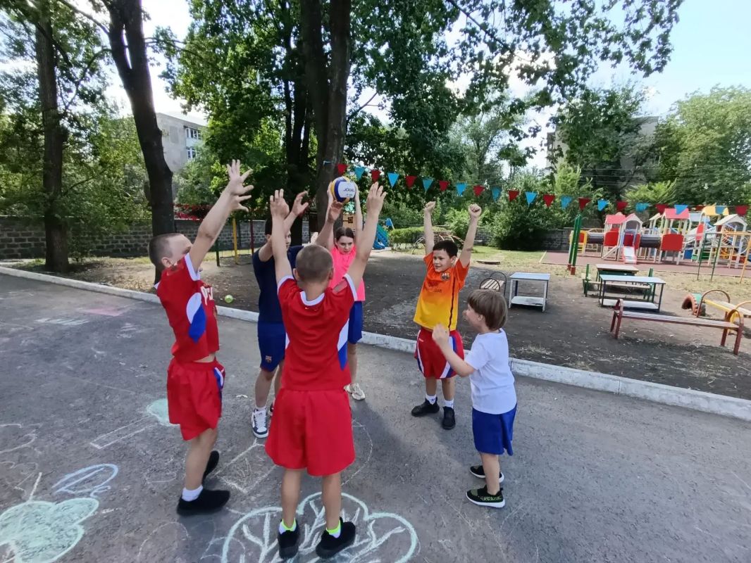 «Веселые старты» в Шахтерске: праздник дружбы и движения «Веселые старты» в Шахтерске: праздник дружбы и движения