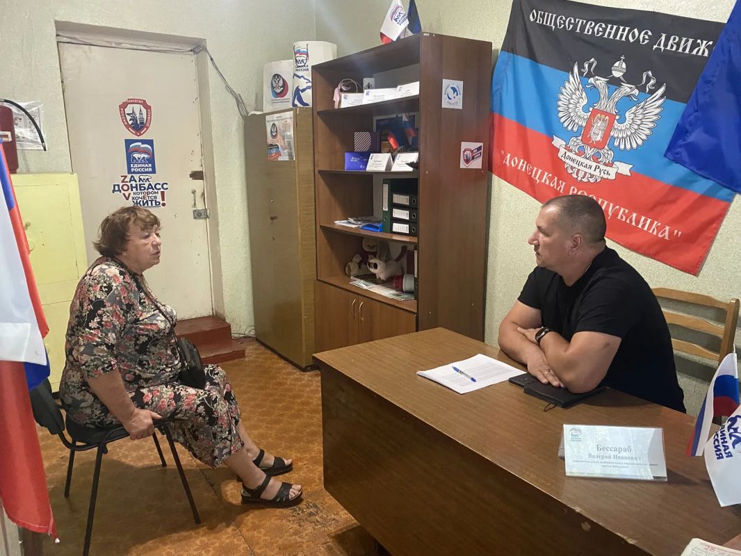 14 июля 2026г., заместитель главы администрации городского округа Дебальцево Валерий Иванович Бессараб, провёл личный прием граждан в местной общественной приёмной Дебальцевского местного отделения Партии "Единая Россия" в... 14 июля 2026г., заместитель главы администрации городского округа Дебальцево Валерий Иванович Бессараб, провёл личный прием граждан в местной общественной приёмной Дебальцевского местного отделения Партии "Единая Россия" в...