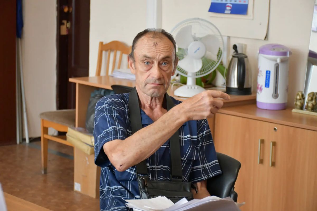 Сергей Желновач провел очередной прием граждан в Дебальцево Сергей Желновач провел очередной прием граждан в Дебальцево