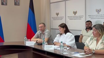 Наши города меняют облик!. В ДНР создают дизайн-код городов и сел для наведения порядка на улицах: от фасадов до вывесок