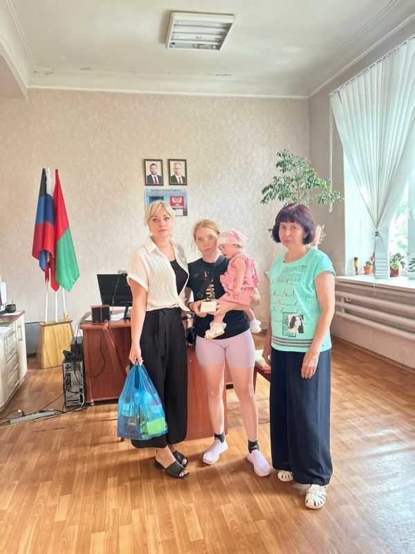 Забота без границ: специалисты филиала № 29 города Дебальцево помогают многодетным семьям