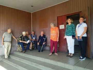 Более 10 эвакуированных граждан получили консультации по трудоустройству в Дебальцево