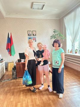 Забота без границ: специалисты филиала № 29 города Дебальцево помогают многодетным семьям