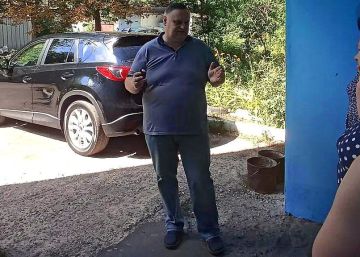 Иван Адамец: В рамках проекта «Управдом» заместитель руководителя Управы Алексей Шлапак и специалисты Единого регионального фонда встретились с собственниками дома №75а на проспекте Панфилова
