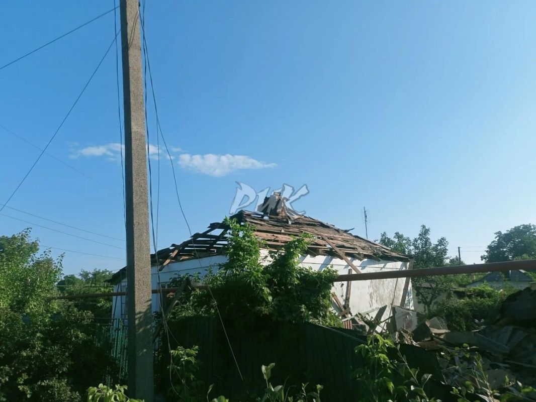 Последствия ночного обстрела Горловки Последствия ночного обстрела Горловки