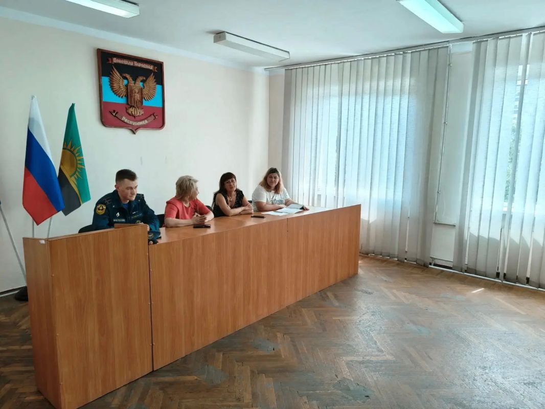 Безопасное лето: в Макеевке обсудили правила поведения на водных объектах Безопасное лето: в Макеевке обсудили правила поведения на водных объектах